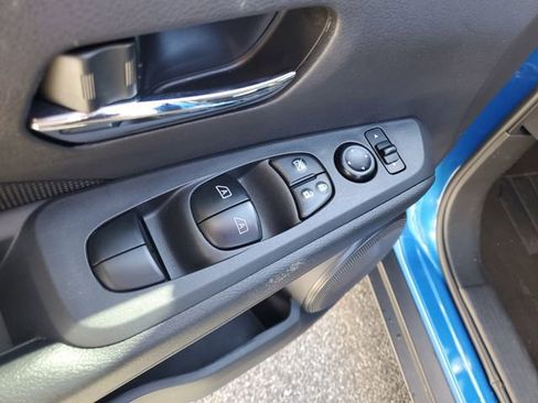 Certified 2023 Nissan Kicks SV FWD image 25