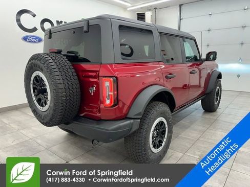 New 2025 Ford Bronco Badlands image 7