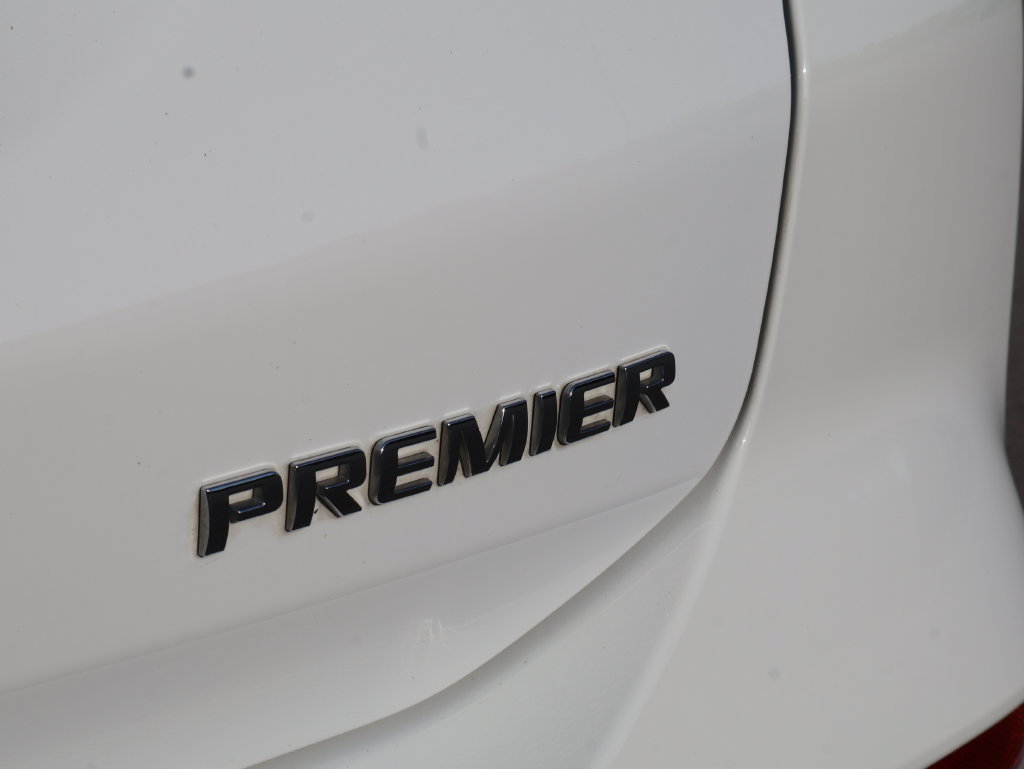 Used 2024 Chevrolet Equinox Premier FWD image 9
