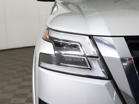 Used 2021 Nissan Armada SV w/ SV Appearance Package image 14