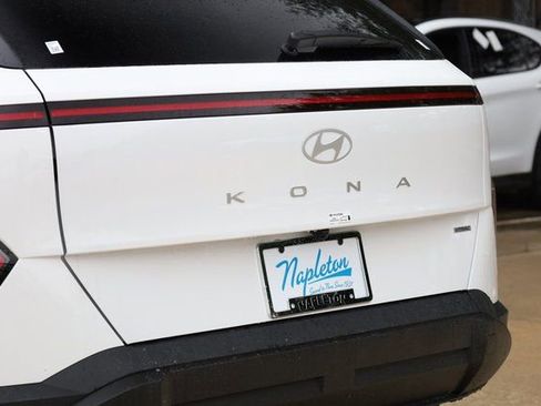 New 2025 Hyundai Kona SEL image 7