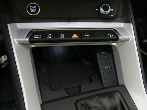 Used 2024 Audi Q3 2.0T Premium AWD/4WD image 12