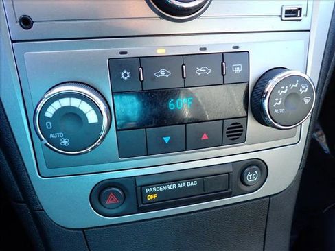 Used 2011 Chevrolet Malibu LTZ w/ HFV6 Engine Package image 22