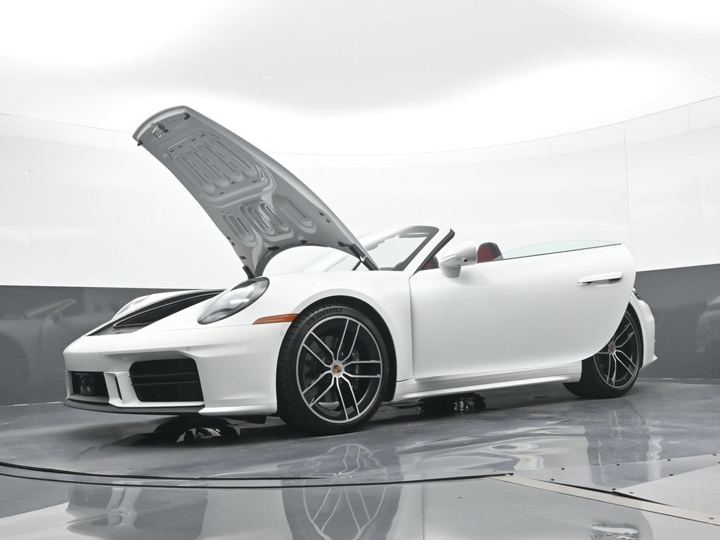 Certified 2026 Porsche 911 Carrera RWD image 27