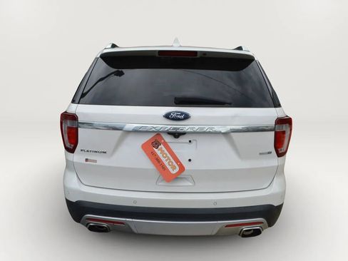 Used 2017 Ford Explorer Platinum AWD/4WD image 32