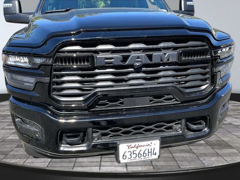 Certified 2026 RAM 2500 Big Horn AWD/4WD image 29