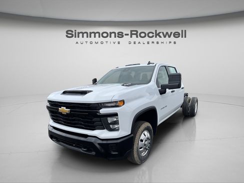 New 2026 Chevrolet Silverado 3500 W/T AWD/4WD image 1