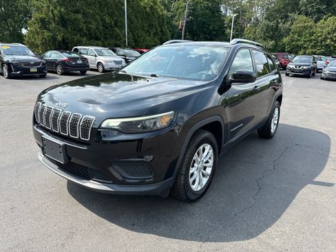 Used 2020 Jeep Cherokee Latitude AWD/4WD image 7