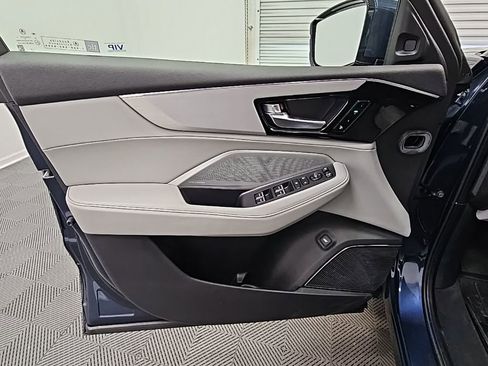 Used 2025 Acura MDX w/ Technology Package image 32