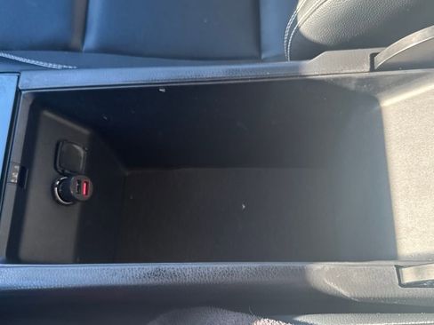 Used 2025 Toyota Camry SE image 26