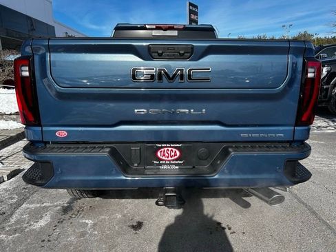 New 2026 GMC Sierra 2500 Denali w/ Denali Reserve Package image 5
