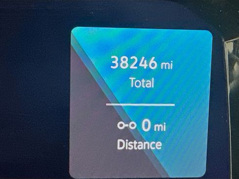 Used 2025 Volkswagen Atlas SE image 19