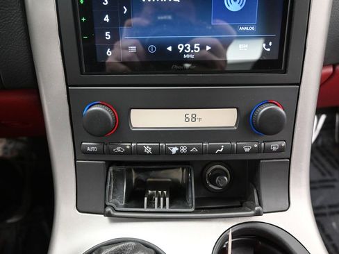 Used 2005 Chevrolet Corvette Coupe w/ Preferred Equipment Group RWD image 22