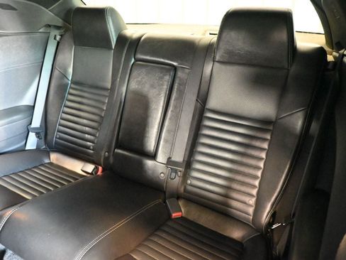 Used 2010 Dodge Challenger R/T RWD image 15