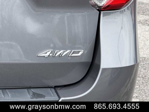 Used 2022 Ford Explorer XLT image 45