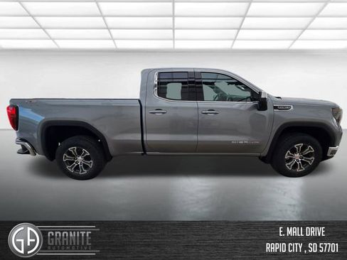 New 2026 GMC Sierra 1500 SLE image 6