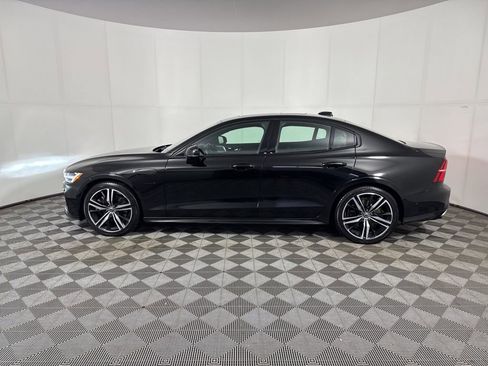 Used 2021 Volvo S60 T8 R-Design AWD/4WD image 2
