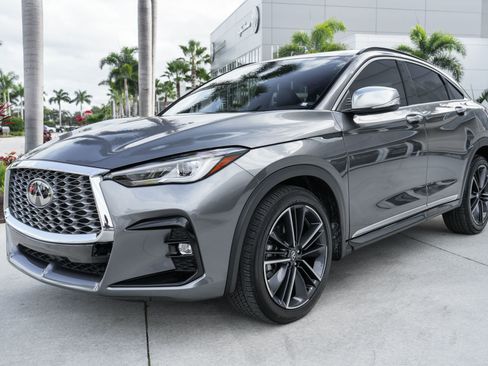 Used 2025 INFINITI QX55 Luxe w/ Accent Package image 4