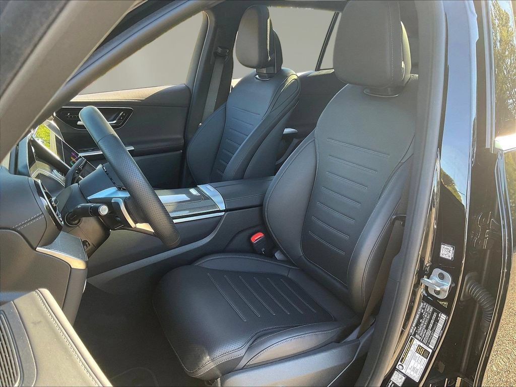 Used 2026 Mercedes-Benz GLC 300 image 23