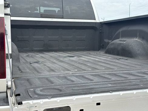 Used 2018 RAM 3500 Laramie w/ Sport Appearance Group AWD/4WD image 9