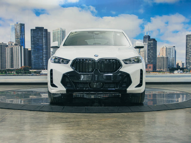 Used 2027 BMW X6 xDrive40i w/ Premium Package AWD/4WD image 3