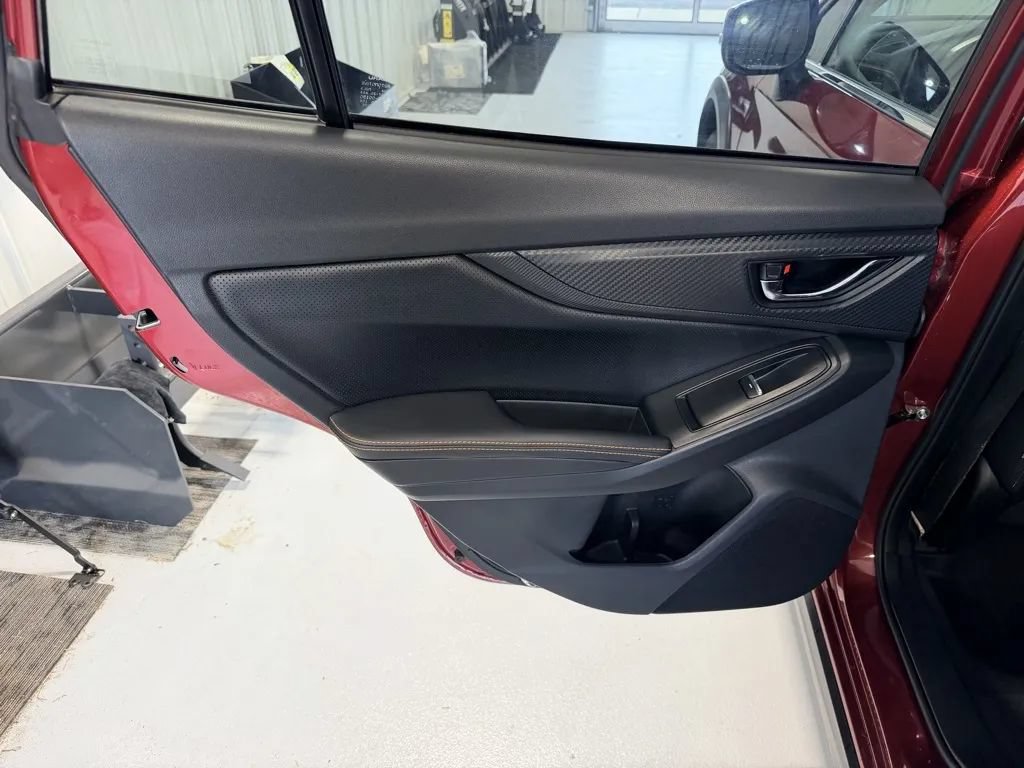 Used 2019 Subaru Crosstrek 2.0i Limited w/ Moonroof Package w/Navigation AWD/4WD image 36
