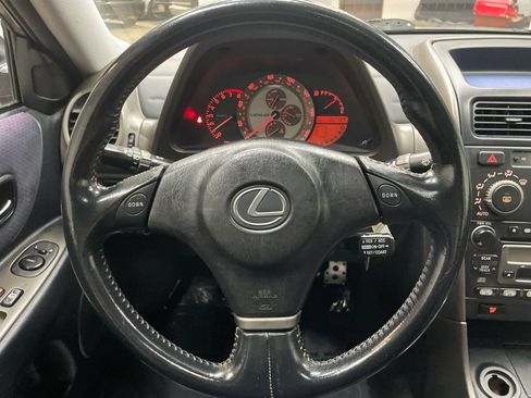 Used 2001 Lexus IS 300 image 18