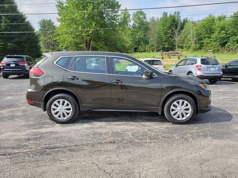 Used 2017 Nissan Rogue S AWD/4WD image 8