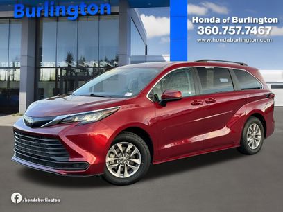 Used 2022 Toyota Sienna LE