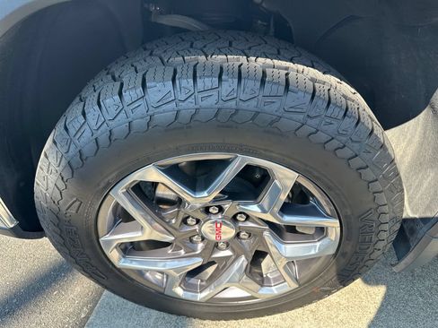 Used 2025 GMC Sierra 1500 SLT w/ SLT Premium Package AWD/4WD image 26