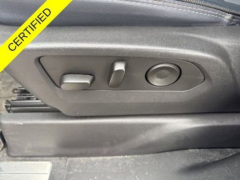Used 2023 Chevrolet Silverado 1500 High Country w/ High Country Premium Package AWD/4WD image 8