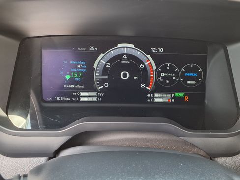 Used 2024 Toyota Tundra Limited AWD/4WD image 27