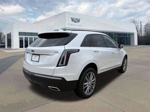 New 2026 Cadillac XT5 Sportv w/ LPO, Floor Liner Package image 3
