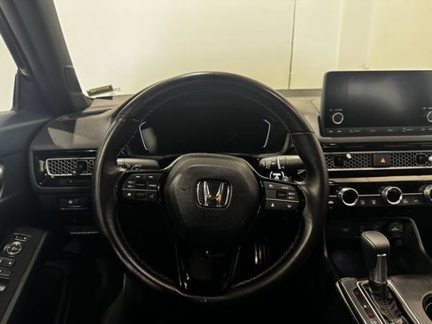 Used 2025 Honda Civic Sport image 5