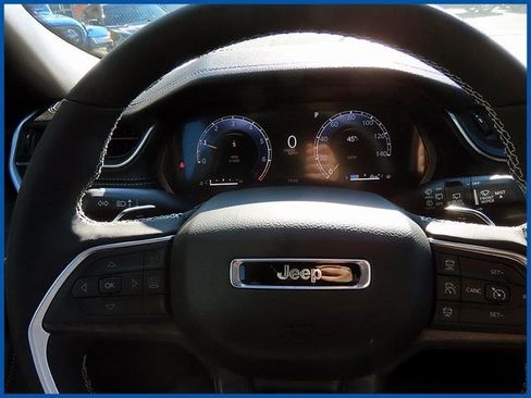 New 2025 Jeep Grand Cherokee Limited AWD/4WD image 14