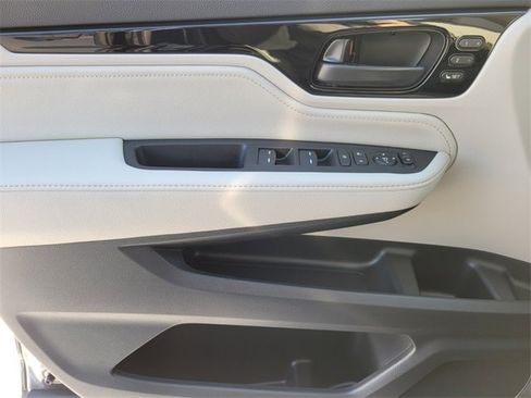 New 2026 Honda Odyssey Touring image 23