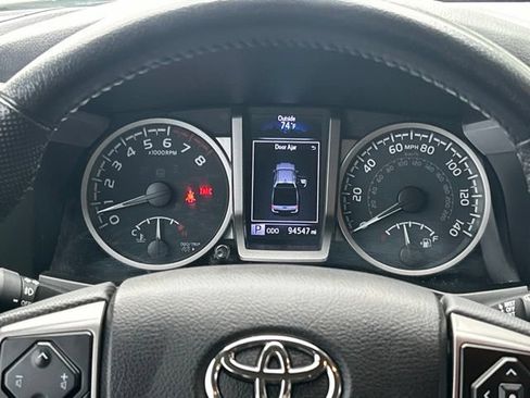 Used 2022 Toyota Tacoma SR5 w/ Technology Package AWD/4WD image 53