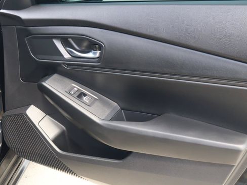 Used 2025 Honda Accord SE image 16