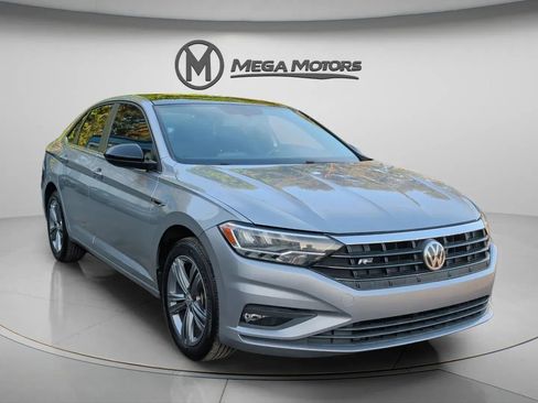 Used 2019 Volkswagen Jetta R-Line image 11