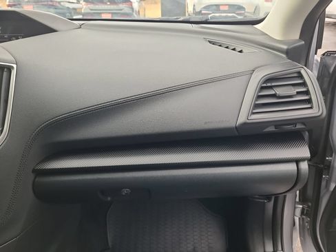 Used 2022 Subaru Crosstrek 2.0i AWD/4WD image 16