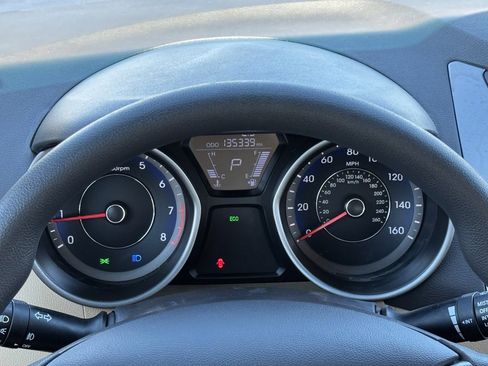 Used 2013 Hyundai Elantra GLS w/ Preferred Pkg image 22