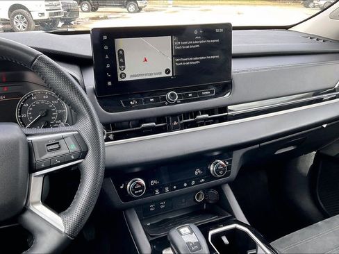 Used 2025 Mitsubishi Outlander SE FWD image 9
