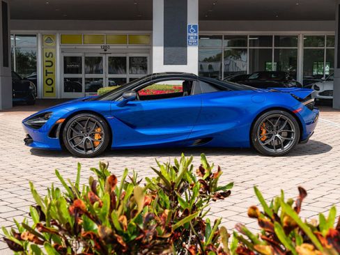 Used 2020 McLaren 720S Luxury RWD image 27