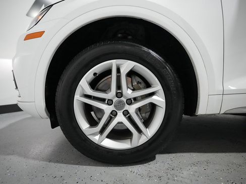 Used 2019 Audi Q5 2.0T Premium image 30