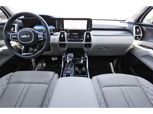 Certified 2023 Kia Sorento SX AWD/4WD image 10