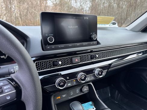 Used 2025 Honda Civic LX image 27