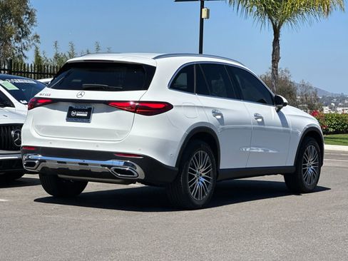 Certified 2025 Mercedes-Benz GLC 300 image 3