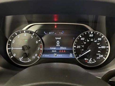 Used 2024 Nissan Titan SV w/ SV Bronze Edition Package image 32