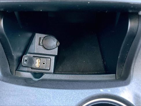 Used 2017 Toyota Camry LE image 25