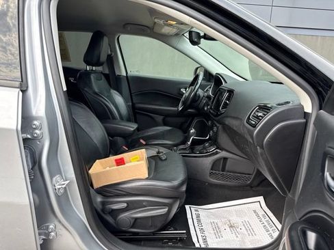 Used 2021 Jeep Compass Limited AWD/4WD image 10